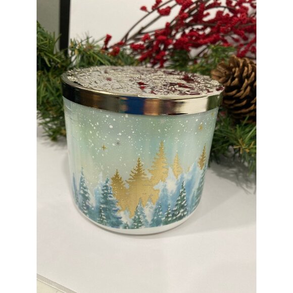 Bath & Body Works “Falling Flurries” New Winter Holiday 3 Wick Candle - Picture 5 of 7